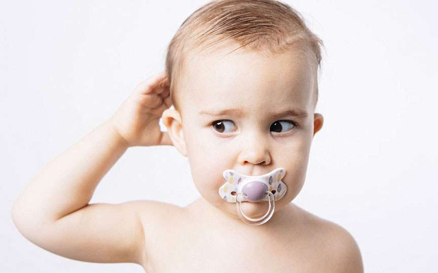 Când devine suzeta o dependență și cum poți preveni problemele emoționale și dentare