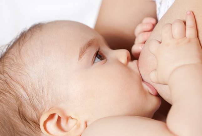 Ați știut că colostrul poate fi considerat un prim vaccin?