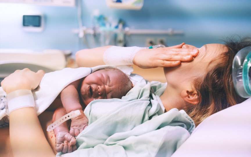 Ce ai voie și ce nu ai voie să faci în primele 3 zile de la cezariană