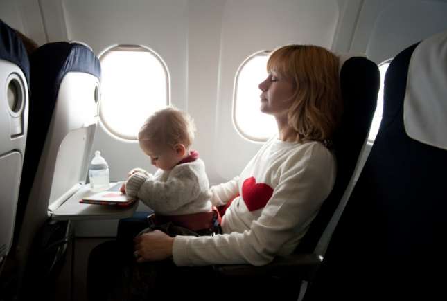 Călătoria în avion cu bebe