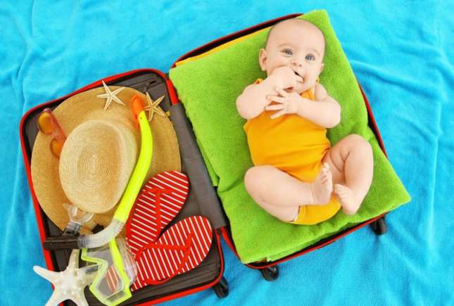 Bagaje pentru bebeluș la mare: ghidul complet pentru o vacanță fără stres