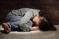 10 expresii traumatizante despre bătaie. Renunță la „unde dă mama crește” și educă-ți copilul cu iubire