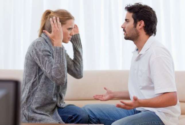 Studiu: Cuplurile se ceartă de 312 ori pe an. Cea mai frecventă cauză e de-a dreptul hazlie!
