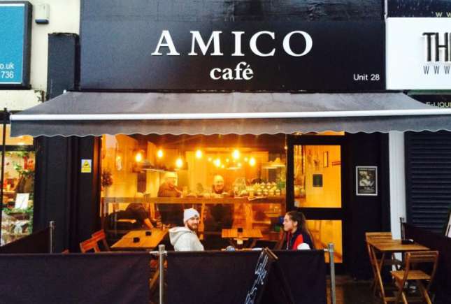 Moldoveanca ce a deschis o cafenea în Marea Britanie, și acum localul ei se află în topul vizitelor