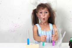 10 experimente pe care să le faci împreună cu copilul tău