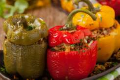 Ardei umpluți cu carne, orez și ciuperci: rețetă delicioasă și aromată