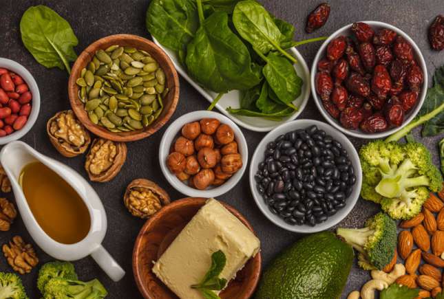 Vitamina E: Beneficii, Surse Naturale și Riscuri Ascunse