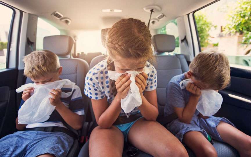 De ce copiii se confruntă mai des cu răul de mașină decât adulții – explicația medicilor