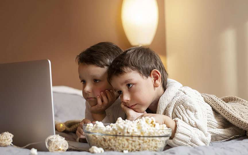 Desene animate: interzicere totală sau acces nelimitat? Ce spune neurologul