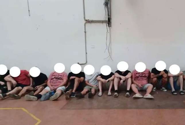 21 de moldoveni și ucraineni exploatați într-o fabrică ilegală de țigări din Italia
