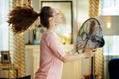 Aerul condiționat și părul: efecte asupra scalpului și temperatura corectă de setat vara