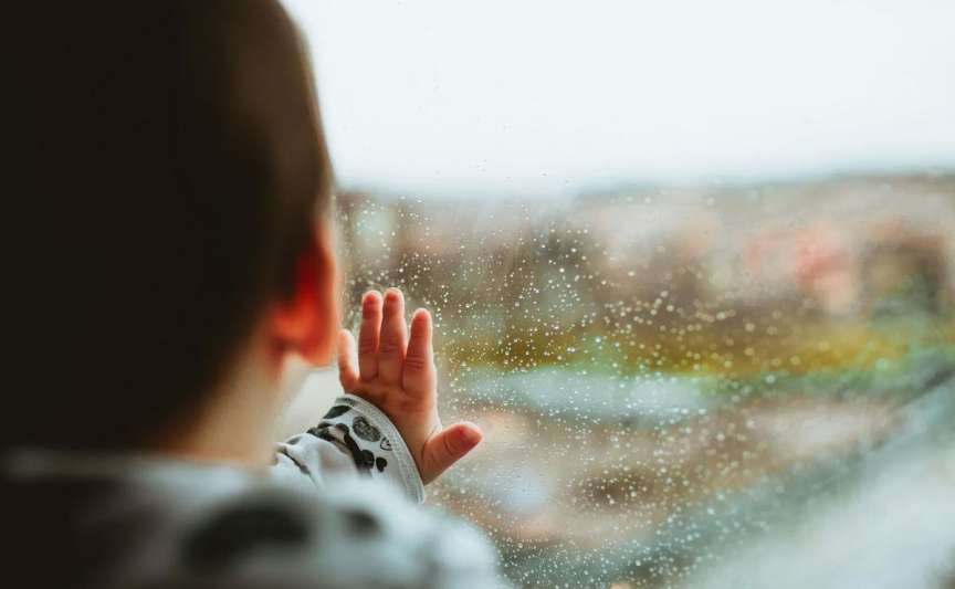 Peste 70 de copii din Chișinău au statut de adoptabilitate și așteaptă o familie