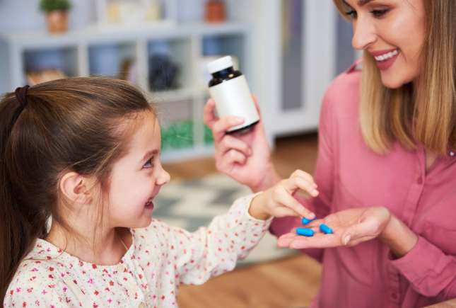De ce scade nivelul de vitamina D în sezonul rece, ce simptome pot indica un deficit și care este necesarul zilnic