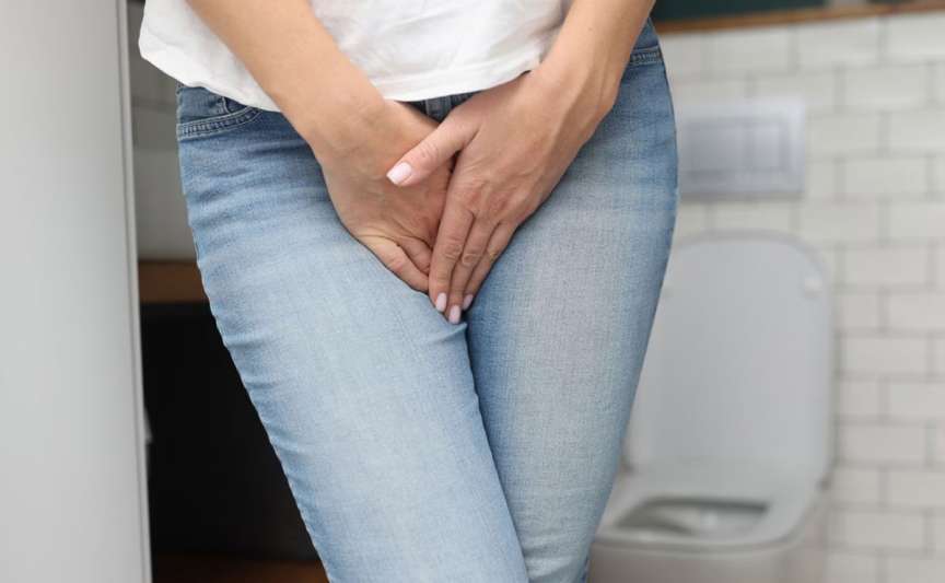 Incontinența urinară la femei: când nu mai e doar o „stânjeneală"
